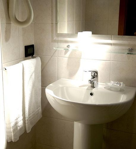 מילאנו Hotel Nuovo Metro מראה חיצוני תמונה